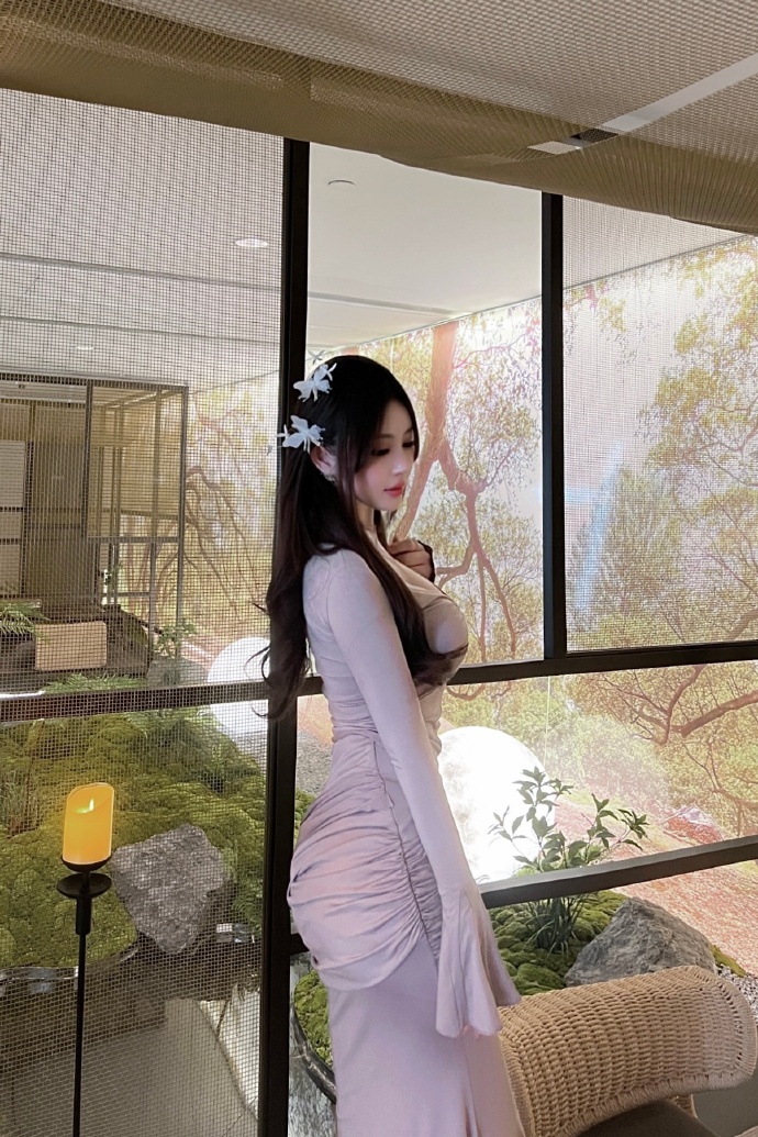 药屋少女的呢喃 封面